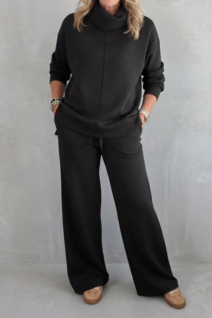 Adriana | Completo in Maglia Morbida Maglione e Pantalone Palazzo