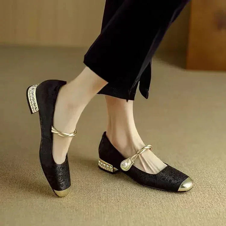 Mestelle | Scarpe Mary Jane Eleganti con Dettagli Lucidi