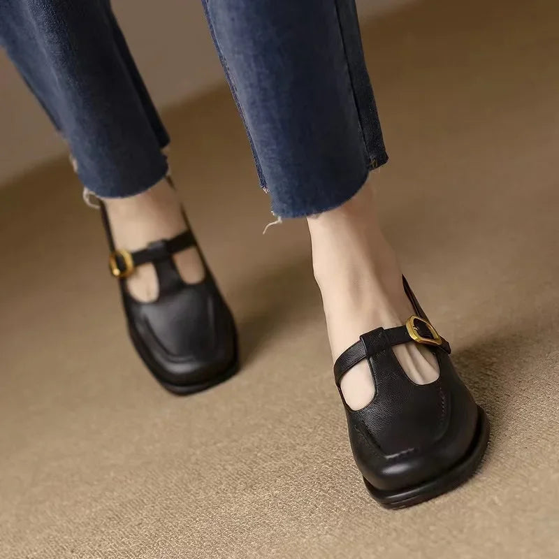 Delia | Scarpe Mary Jane T-Bar con Punta Squadrata Retrò
