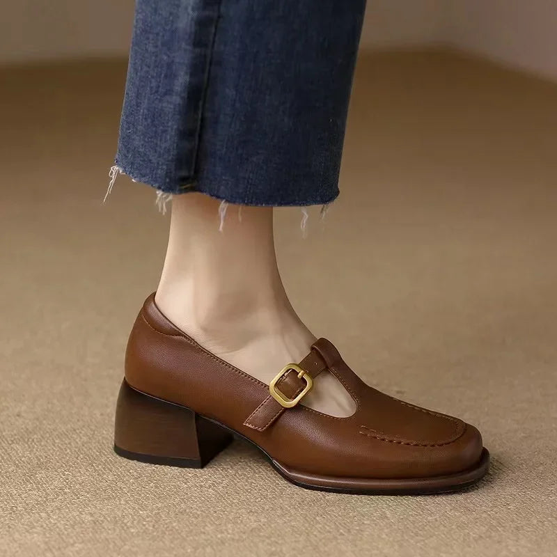 Delia | Scarpe Mary Jane T-Bar con Punta Squadrata Retrò