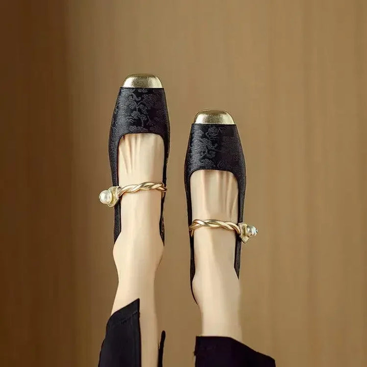 Mestelle | Scarpe Mary Jane Eleganti con Dettagli Lucidi