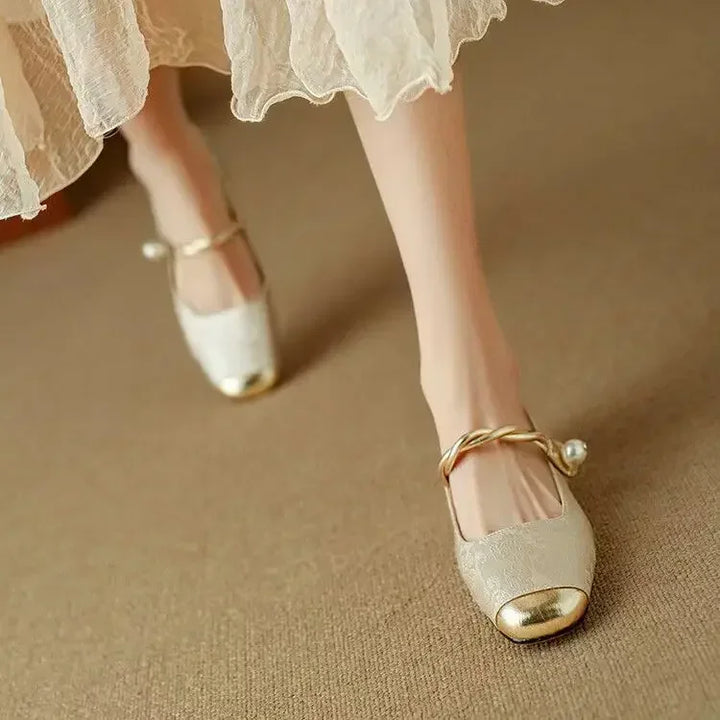 Mestelle | Scarpe Mary Jane Eleganti con Dettagli Lucidi